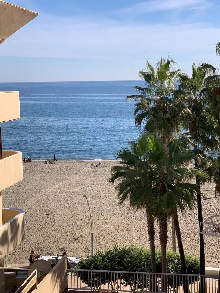 Beachfront Estepona Center Ngoại thất bức ảnh